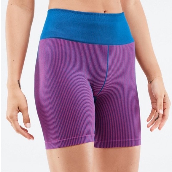 Fabletics blue High-Waisted Seamless Rib Short - Picture 2 of 10